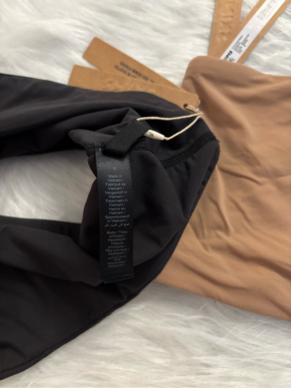 Skims Fits Everybody Bandeau - 2 Pieces NWT (Sienna & Onyx) Size Medium - Picture 4 of 6